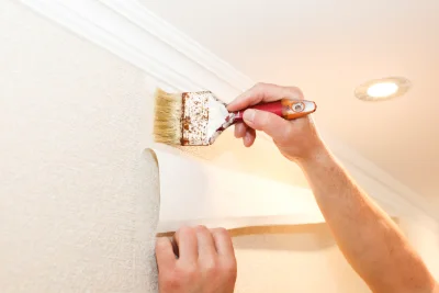 Pose de papier peint à Tollent — revêtements muraux et toiles de verre